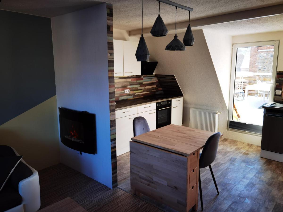 Gemuetliche Dachwohnung Mit Kleiner Oder Grosser Dachterrasse Nebeneinander 볼미르스테트 외부 사진