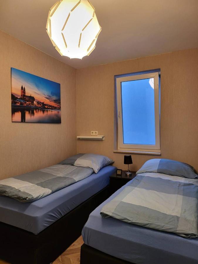 Gemuetliche Dachwohnung Mit Kleiner Oder Grosser Dachterrasse Nebeneinander 볼미르스테트 외부 사진