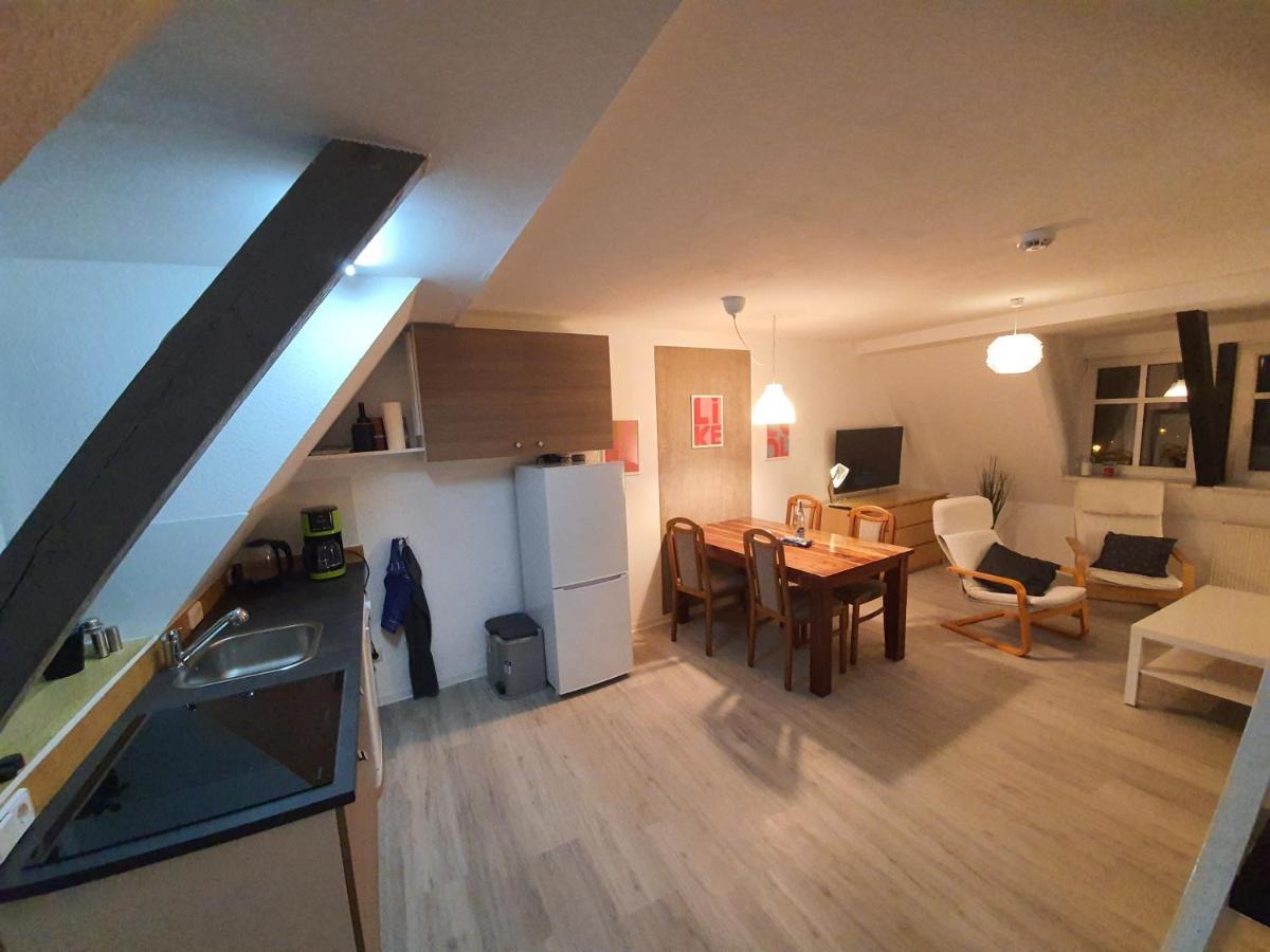 Gemuetliche Dachwohnung Mit Kleiner Oder Grosser Dachterrasse Nebeneinander 볼미르스테트 외부 사진