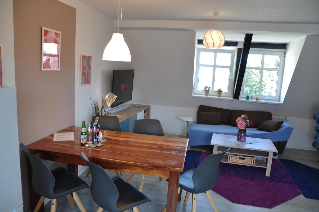 Gemuetliche Dachwohnung Mit Kleiner Oder Grosser Dachterrasse Nebeneinander 볼미르스테트 외부 사진